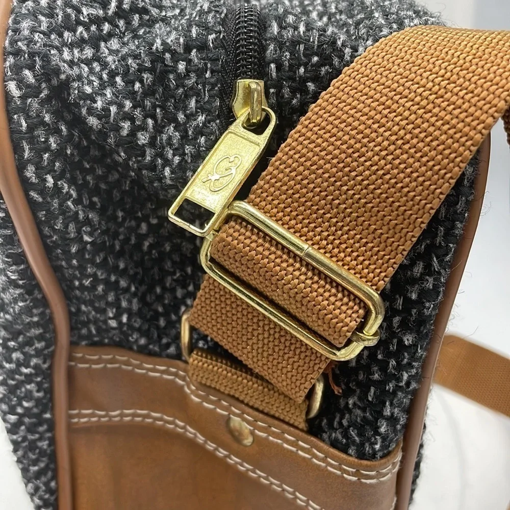 Oscar de la Renta Unisex tweed Luxury Travel Bag